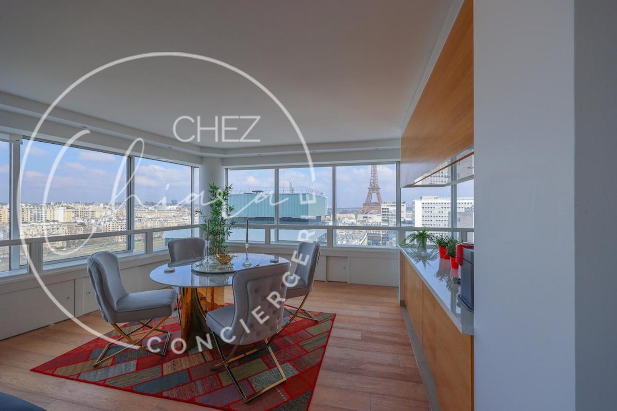 Eiffel Tower Splendor 4pp Dream!
